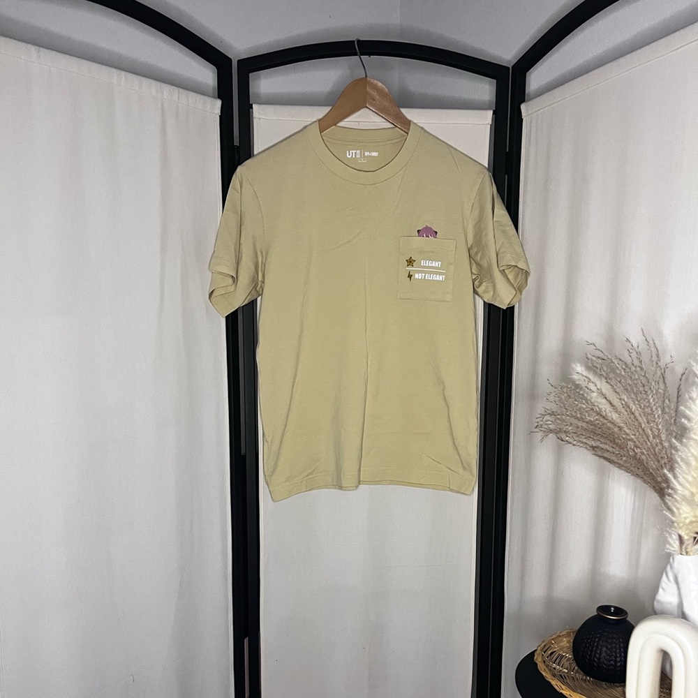 ✨ Uniqlo Spy x Family Tan Graphic Tee